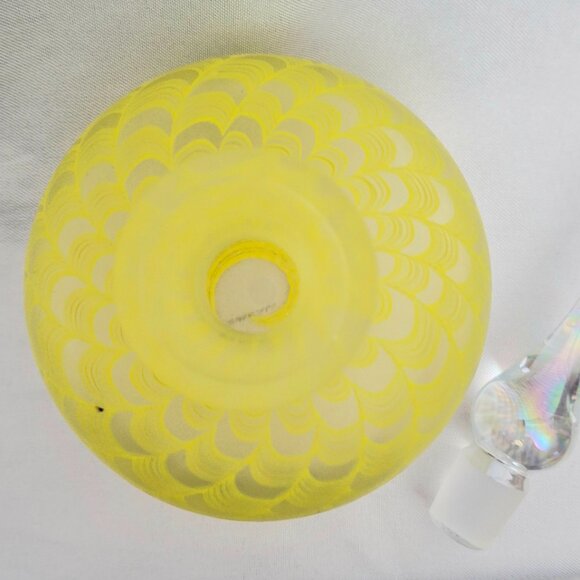 Vintage Handblown Art Glass Perfume Bottle – Yellow Frosted with Iridized Stoppe - Picture 5 of 6